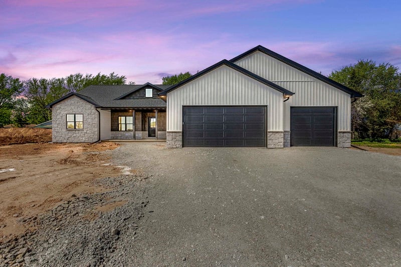 N3975 Wettering Way, Freedom, WI 54130