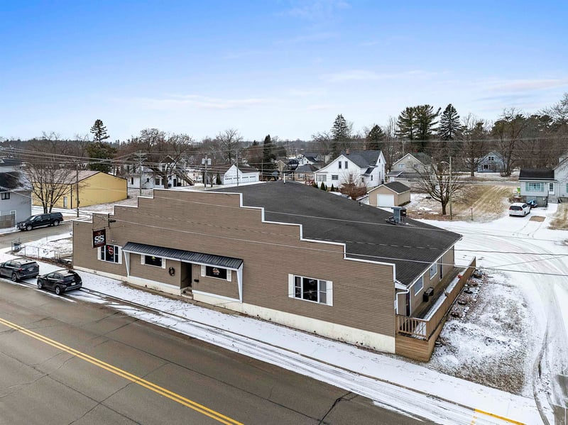 211 Maple Ave, Oconto Falls, WI 54154