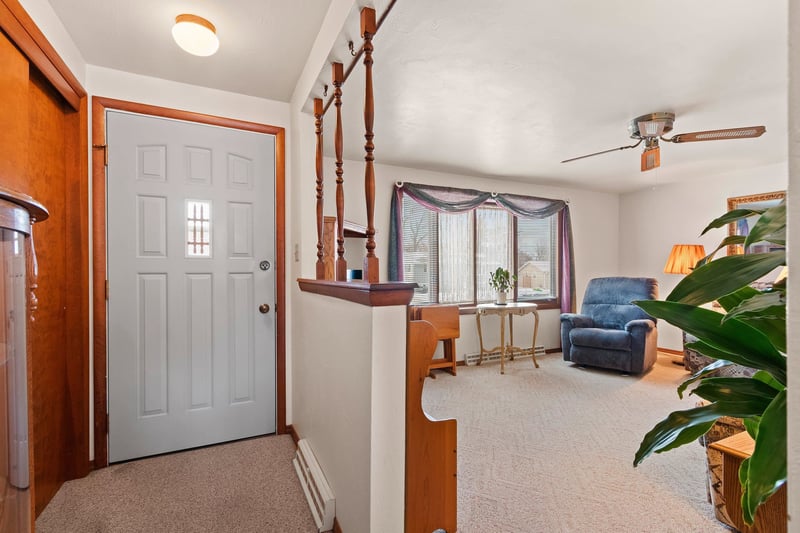 1713 Bentwood Dr, Green Bay, WI 54303