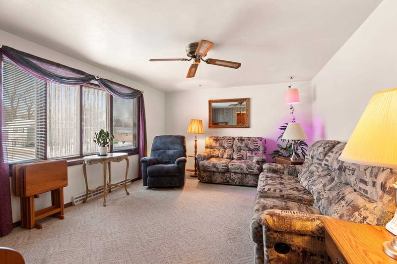 1713 Bentwood Dr, Green Bay, WI 54303