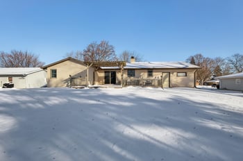 1403 Orlando Dr, Green Bay, WI 54313-5328