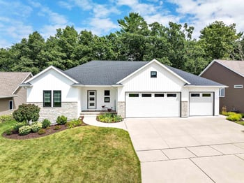 3347 Largo Ridge Dr, Green Bay, WI 54311-4405