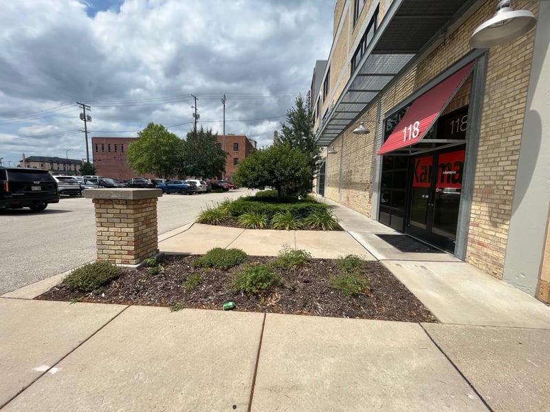 118 Adams St, Green Bay, WI 54301-4512