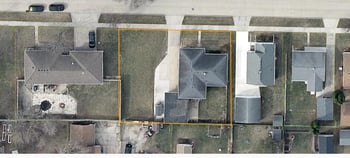 719 8th Ave, Oshkosh, WI 54902-5858