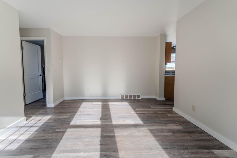 630 Jackson St, Oshkosh, WI 54901-4345