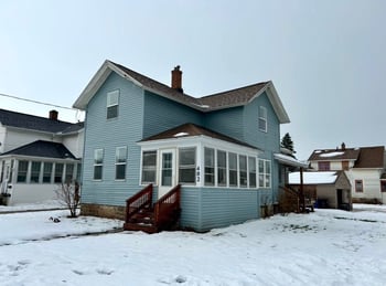 402 14th Ave, Oshkosh, WI 54902