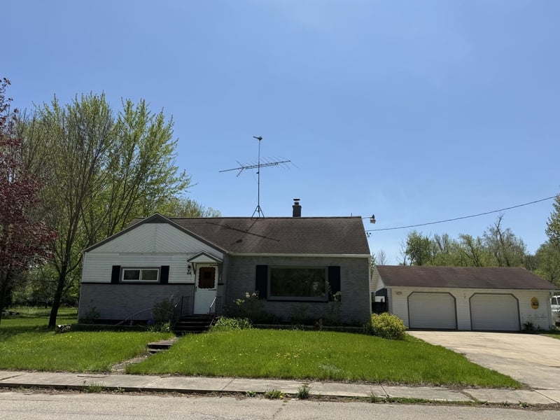 515 Groninger St, Suring, WI 54174