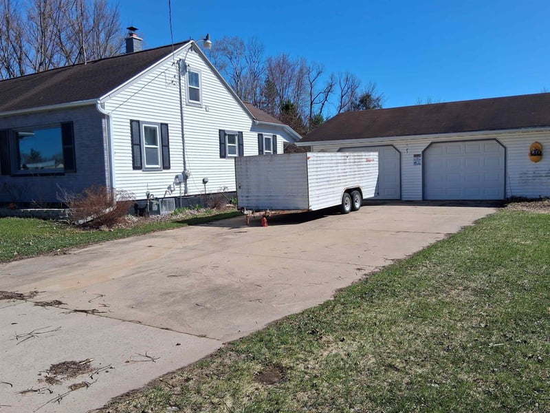 515 Groninger St, Suring, WI 54174