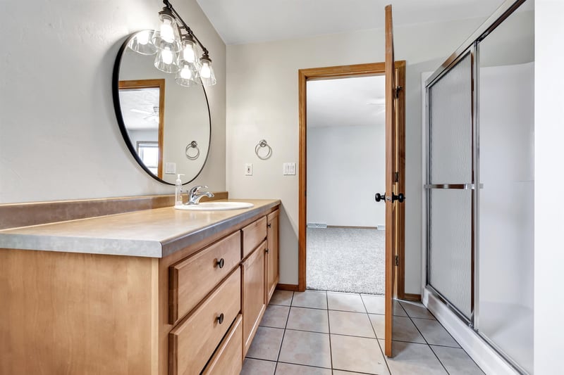 1926 River Hill Ct, Suamico, WI 54313