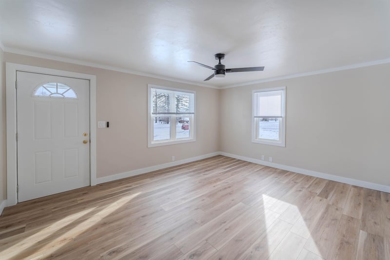 1327 Monroe St, Oshkosh, WI 54901-3935