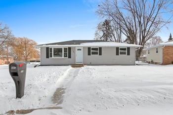 505 Bluebird Ln, Green Bay, WI 54303