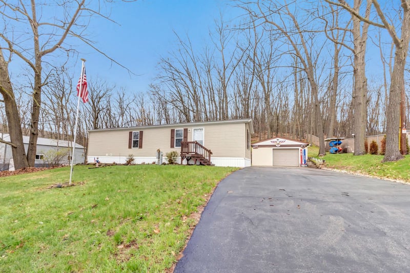 10675 Rost Lake Rd, Coleman, WI 54112