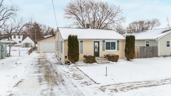 1852 Mccurdy St, Oshkosh, WI 54902