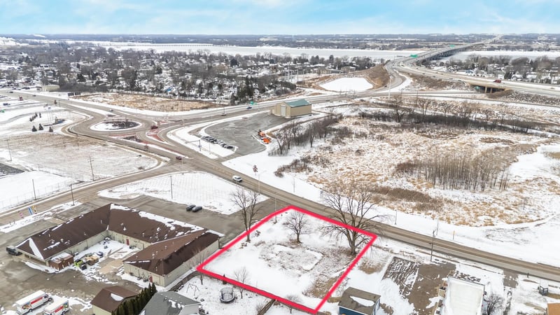 Racine Rd, Menasha, WI 54952