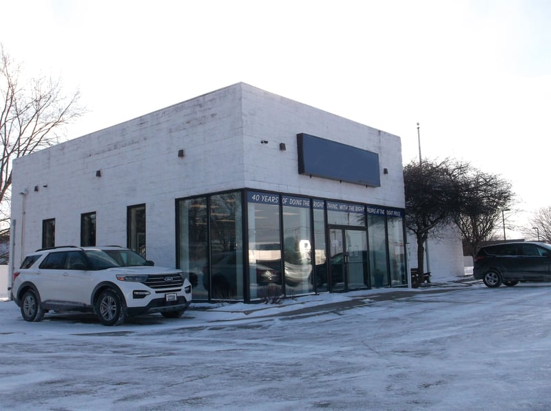 500 Green Bay Rd, Neenah, WI 54956-3152