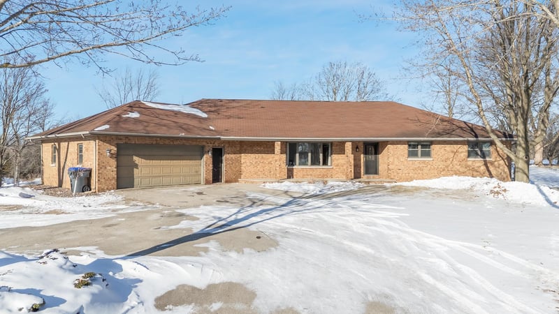 W2610 Sievert Rd, Seymour, WI 54165