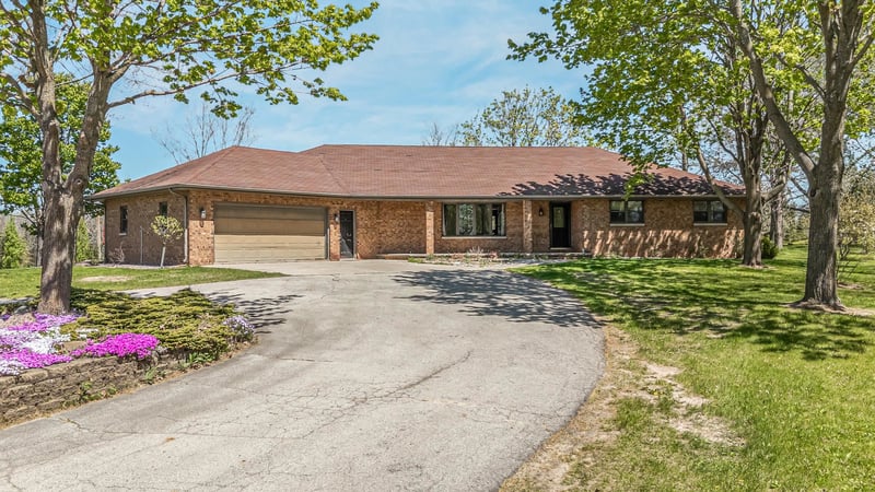 W2610 Sievert Rd, Seymour, WI 54165