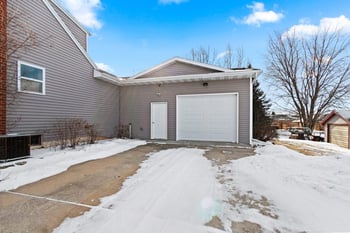 2654 Continental Dr, Green Bay, WI 54311-6626