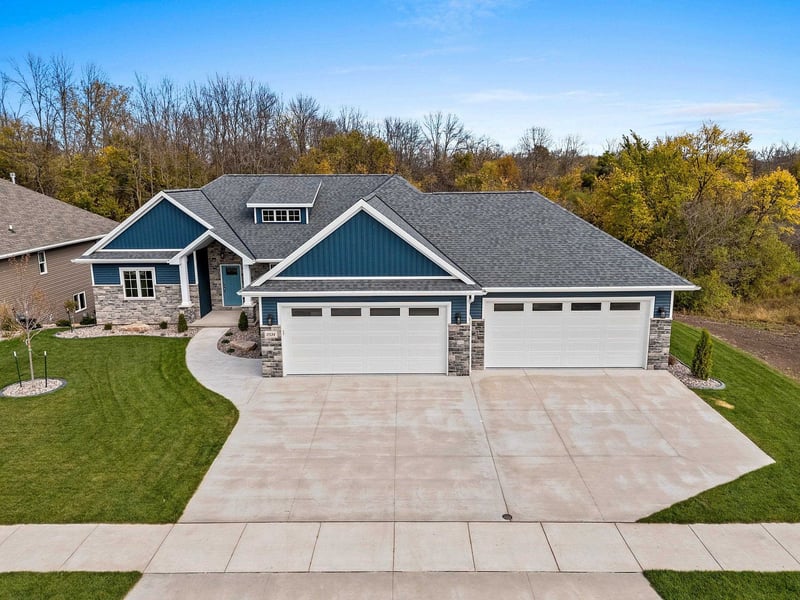 2534 Stellita Cir, De Pere, WI 54115