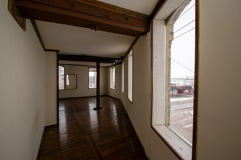 300 4th St, Algoma, WI 54201