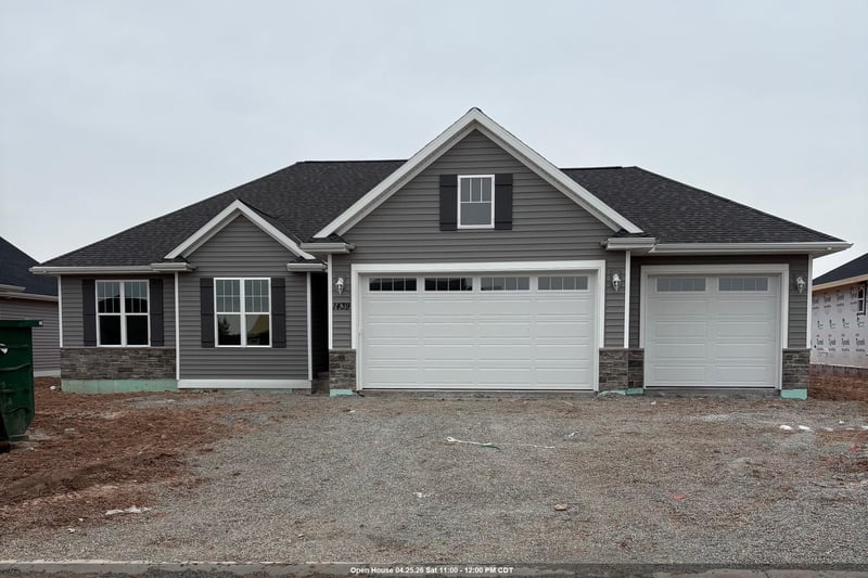 1439 Divinity Dr, De Pere, WI 54115