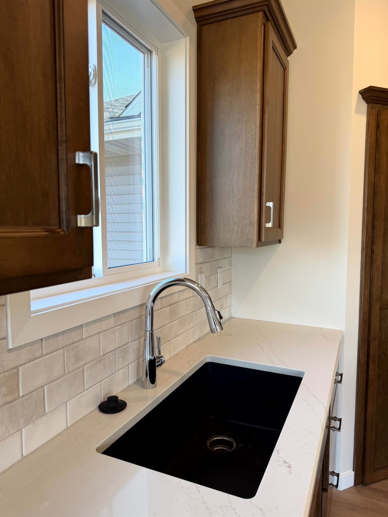 1439 Divinity Dr, De Pere, WI 54115