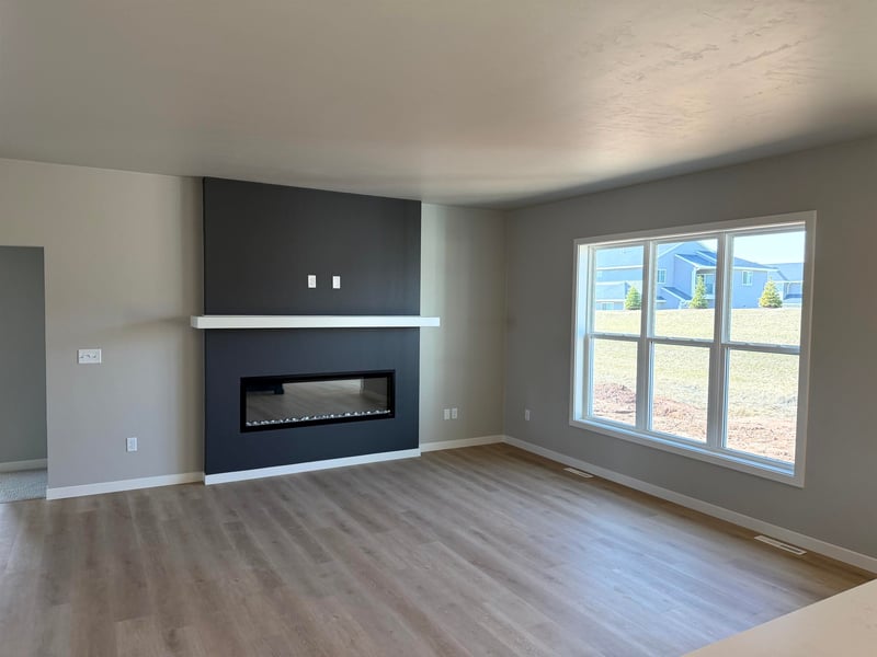 1433 Divinity Dr, De Pere, WI 54115