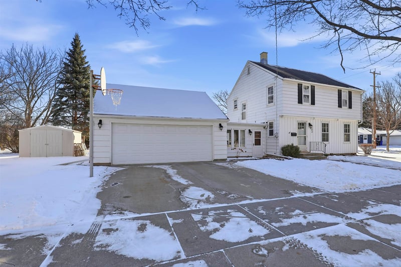 603 Goodall St, Appleton, WI 54915-2440
