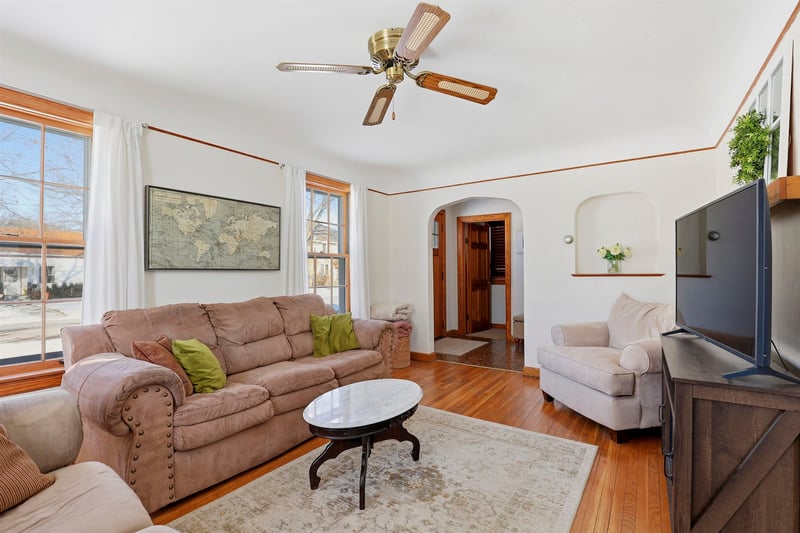 603 Goodall St, Appleton, WI 54915-2440