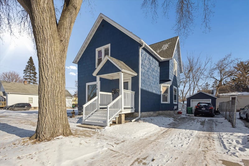 110 Clay St, Green Bay, WI 54301