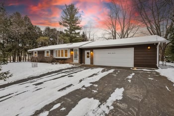 4666 Ulman St, Oshkosh, WI 54904