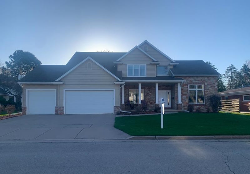 1606 Carver Ln, Appleton, WI 54914