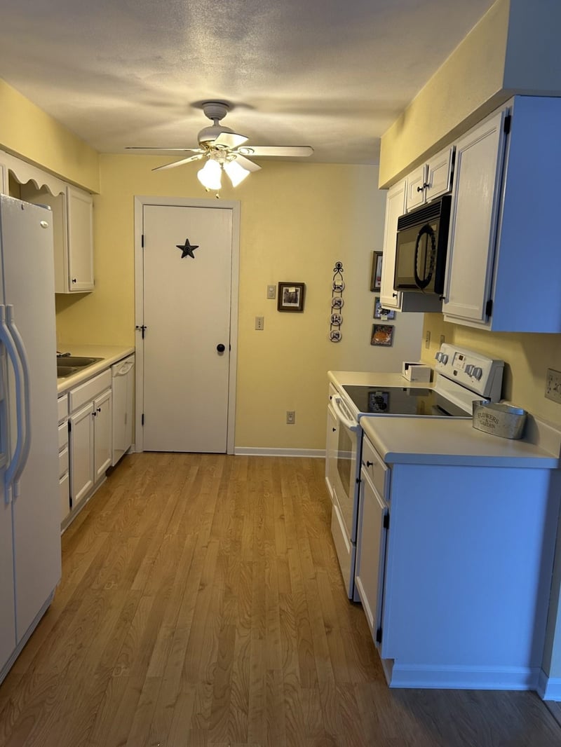 1115 Daniel Ct #42, Neenah, WI 54956