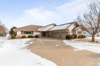2374 Shore Preserve Dr, Oshkosh, WI 54904-7785