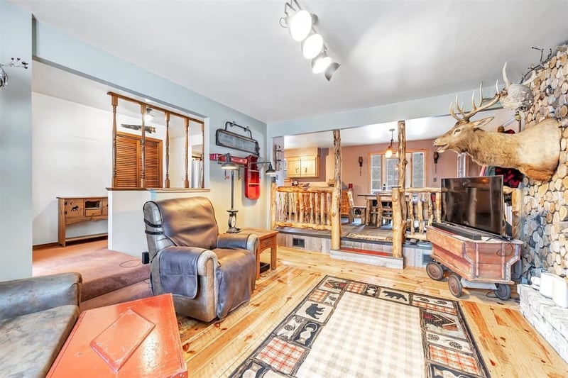 4940 Hafeman Ln, Green Bay, WI 54311