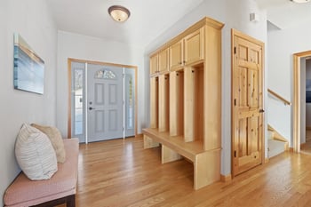 W6537 Firelane 8 , Menasha, WI 54952