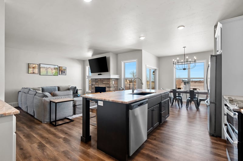 1350 Copilot Way, De Pere, WI 54115