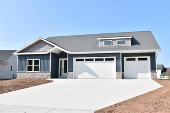 3208 Eclipse Dr, Green Bay, WI 54311