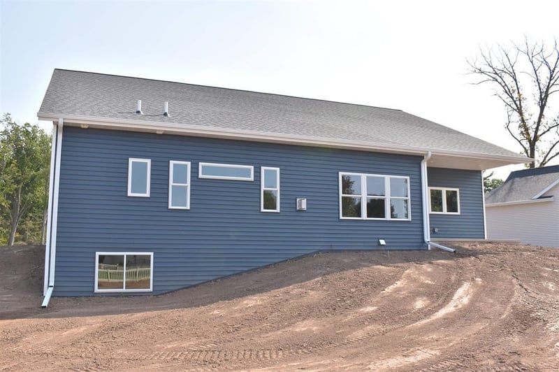 3208 Eclipse Dr, Green Bay, WI 54311