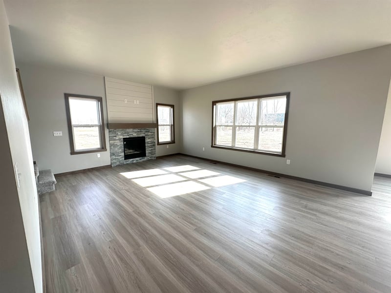 N9035 Cedar Ct, Menasha, WI 54952