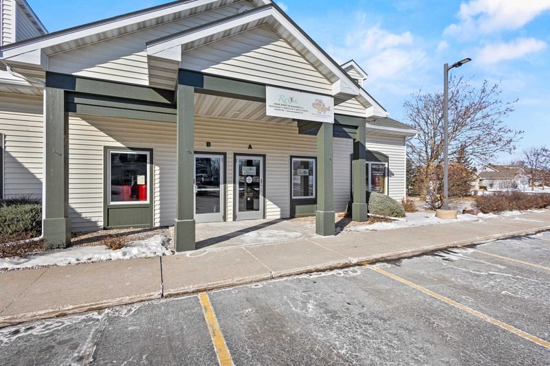 W7007 Parkview Dr #1, Greenville, WI 54942
