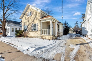 236 South Park Ave, Oshkosh, WI 54902-5120