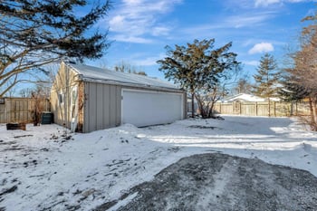 236 South Park Ave, Oshkosh, WI 54902-5120