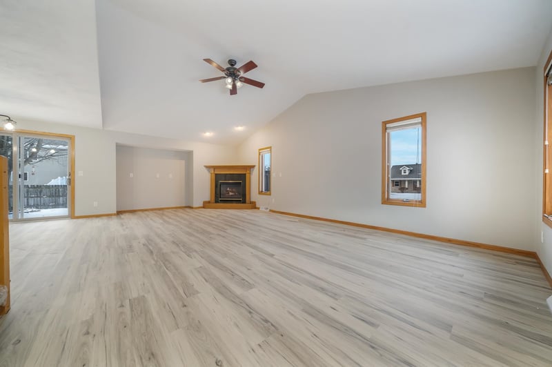 814 Lang Way, Kimberly, WI 54136