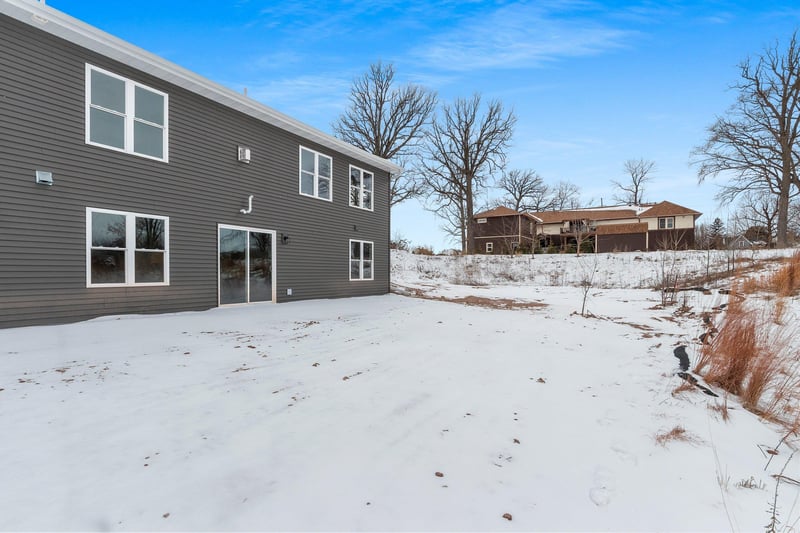 210 Clubhouse Ln, Kimberly, WI 54913