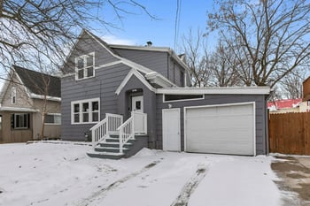 1014 Stuart St, Green Bay, WI 54301