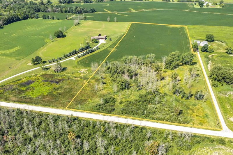 Phillips Rd, Green Bay, WI 54311
