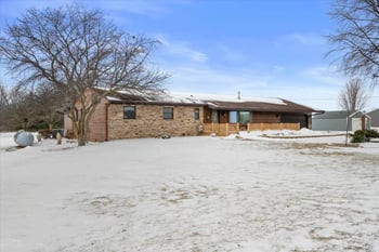 1110 Allen Rd, Green Bay, WI 54311