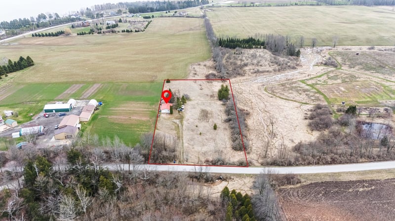 E5121 Lovers Ln, Kewaunee, WI 54216