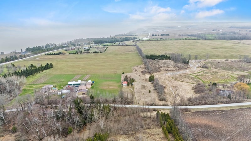 E5121 Lovers Ln, Kewaunee, WI 54216